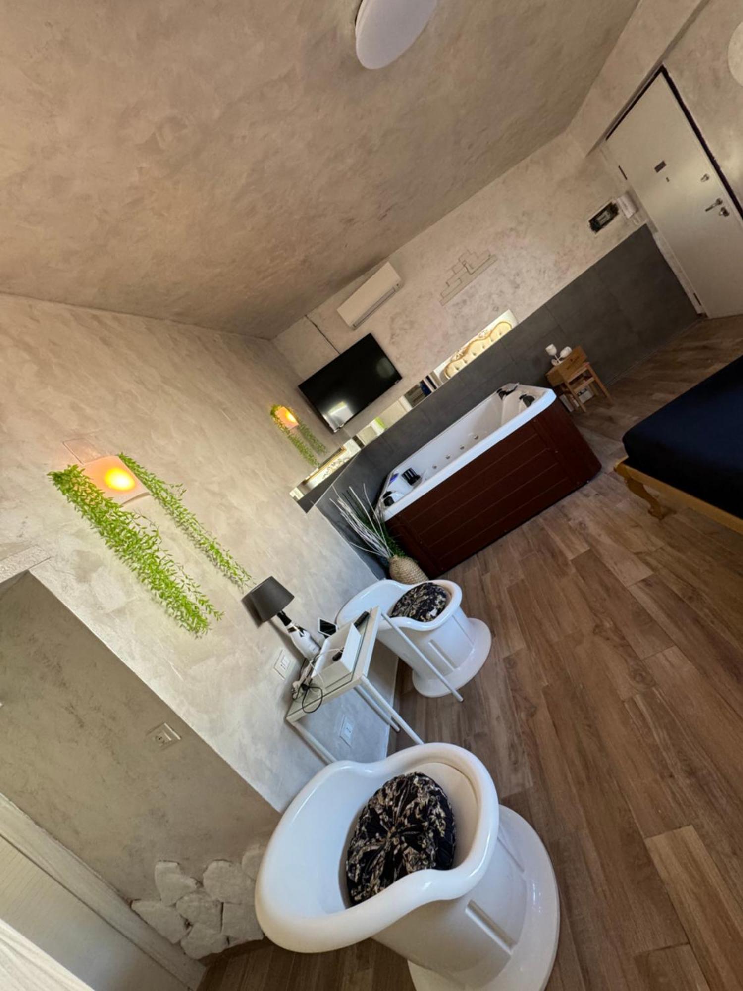 Atena B&B Apartments Platino San Silvestro  Extérieur photo