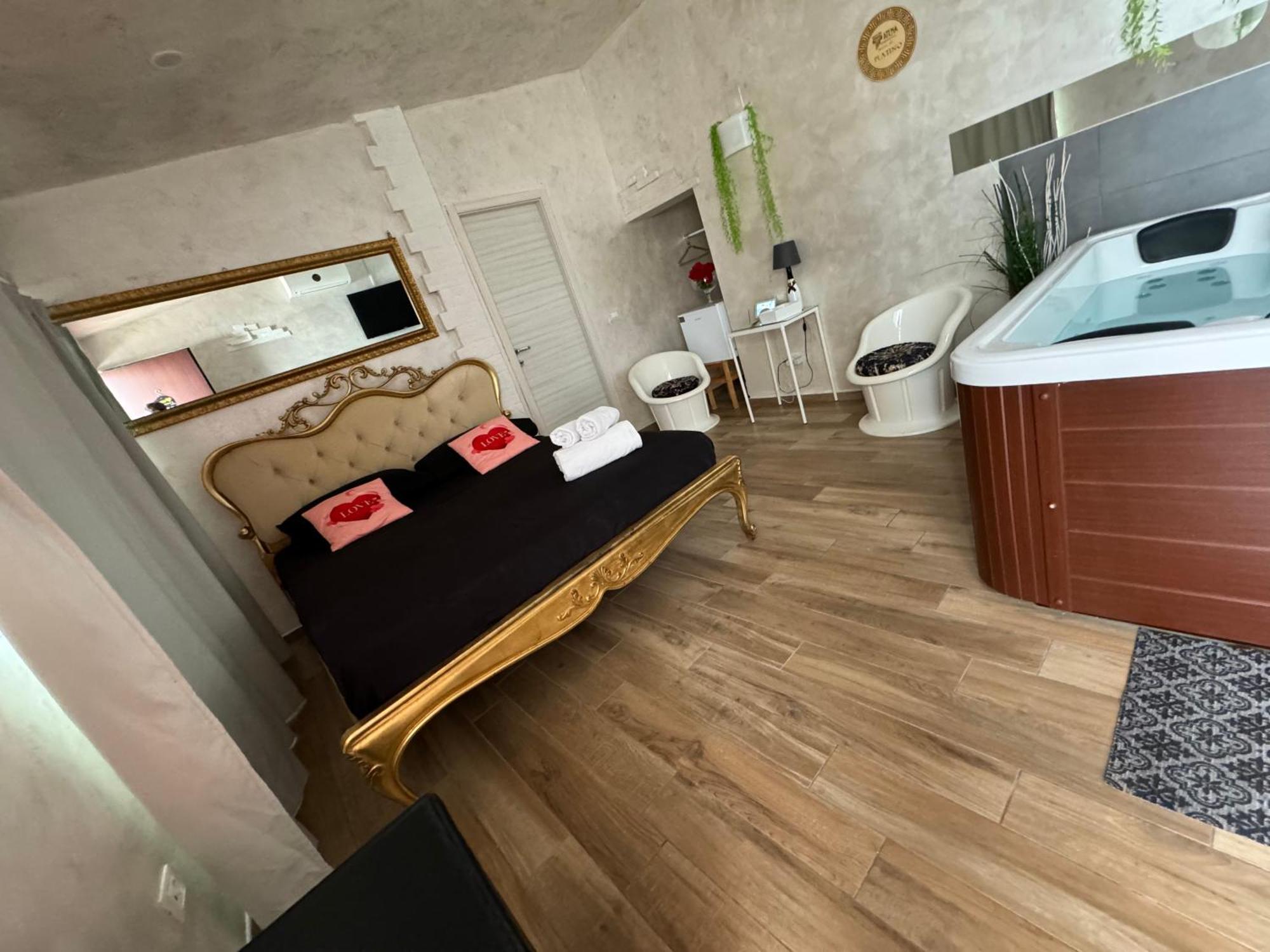 Atena B&B Apartments Platino San Silvestro  Extérieur photo